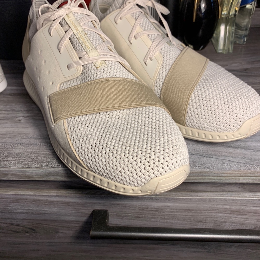 UnderArmour ThreadBourne Shift